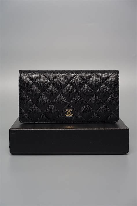 chanel yen wallet